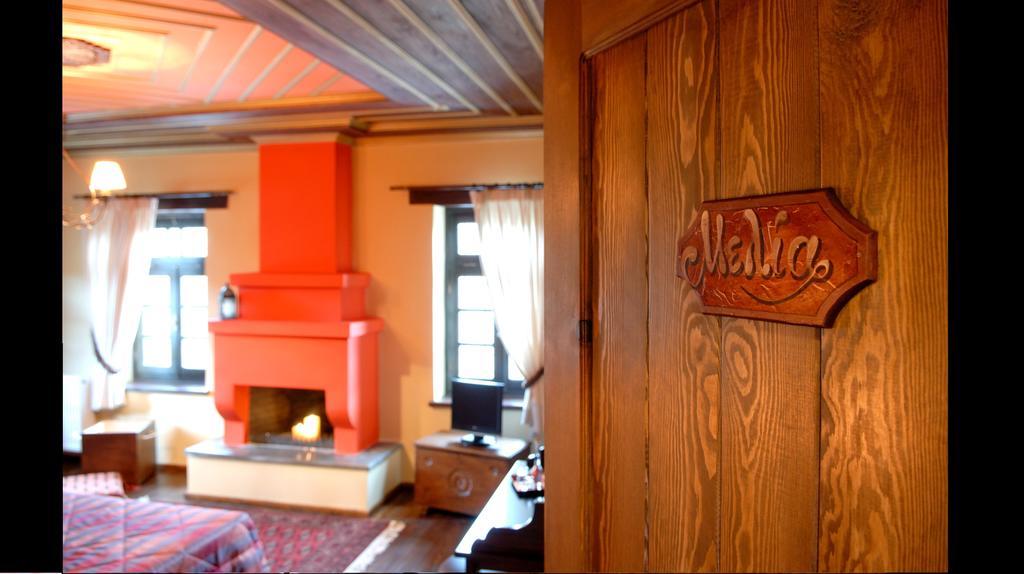 Adrasteia Guesthouse Negades Ngoại thất bức ảnh